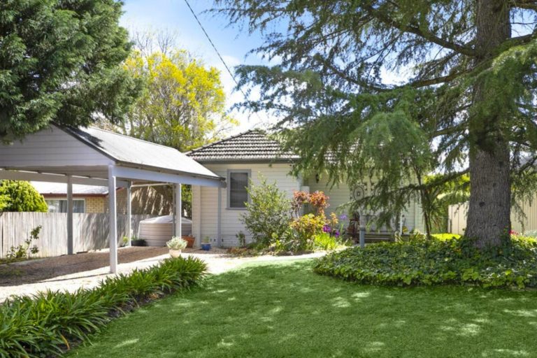 11 Rainbow Road, Mittagong